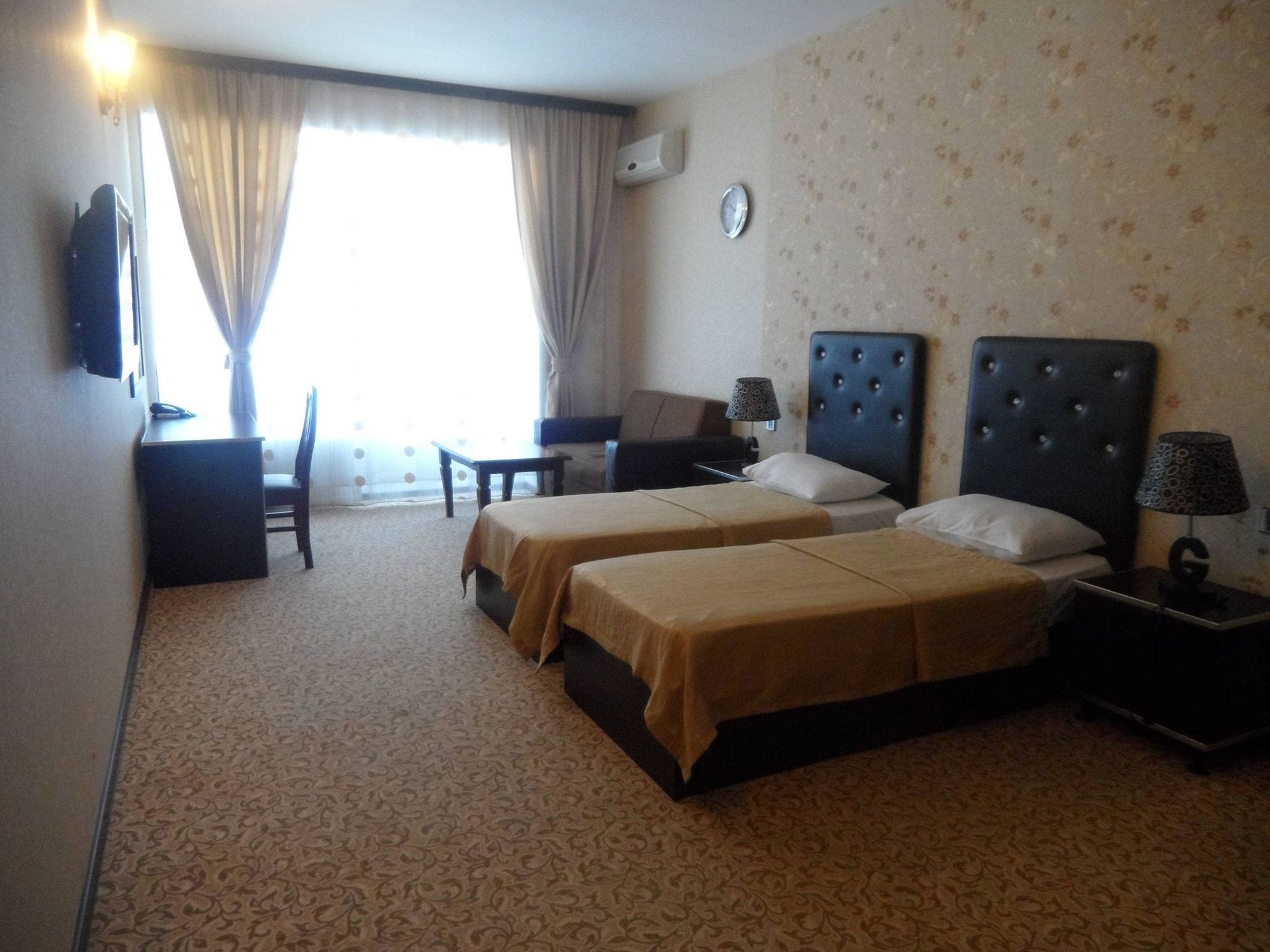 Avand Hotel Баку Экстерьер фото